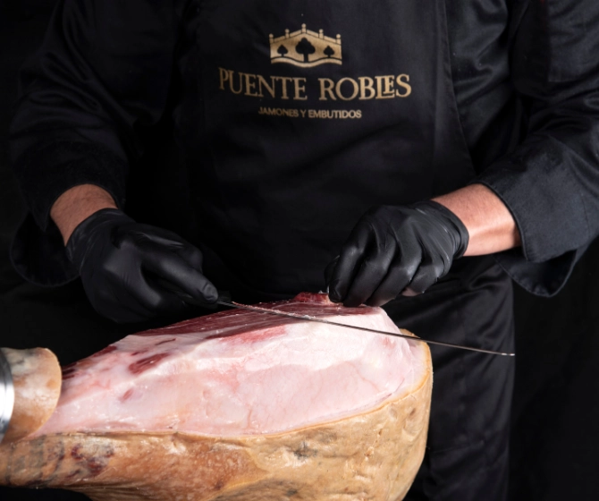 El jamón ibérico, un símbolo de la identidad gastronómica española.