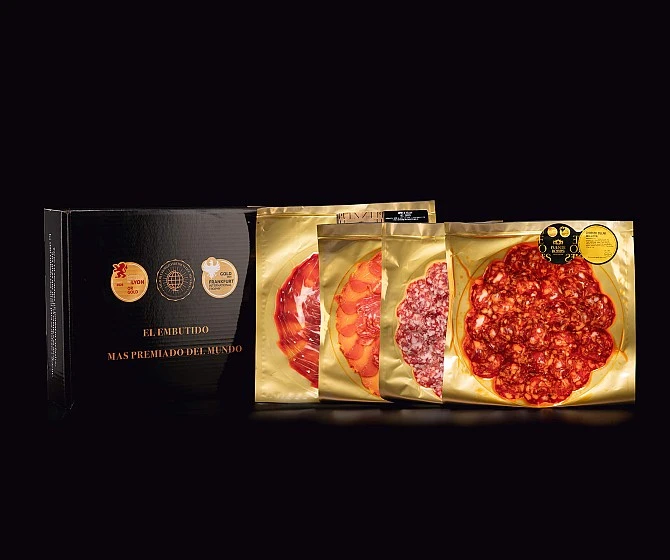 Jamón, chorizo, lomo y salchichón envasado al vacío para evitar congelar Jamón, chorizo, lomo y salchichón envasado al vacío para evitar congelar