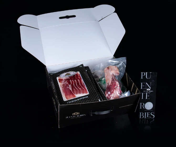 JAMÓN DE CEBO DE CAMPO IBÉRICO 50% RAZA IBÉRICA (CORTADO A MÁQUINA) PUENTE ROBLES JAMÓN DE CEBO DE CAMPO IBÉRICO 50% RAZA IBÉRICA (CORTADO A MÁQUINA) PUENTE ROBLES