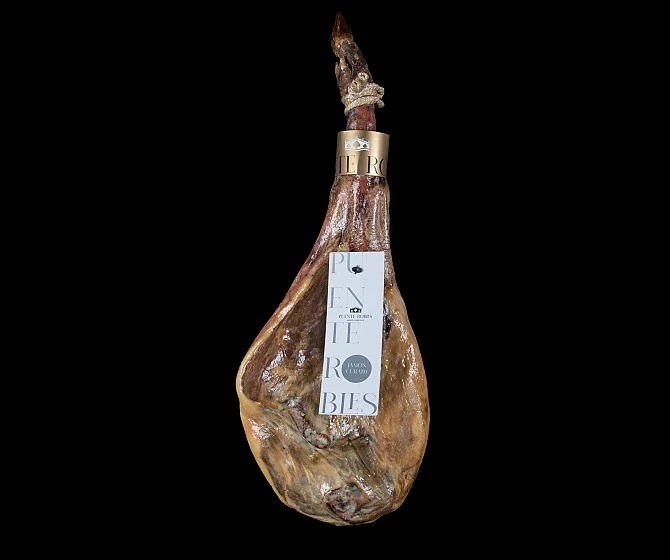 Silueta de un jamón serrano. Diferencias visuales. Silueta de un jamón serrano. Diferencias visuales.
